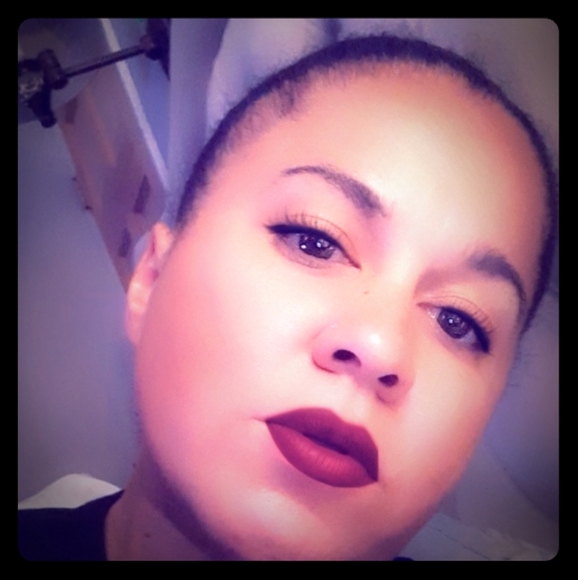 Meet your Posher, Whitney - Picture 1 of 15